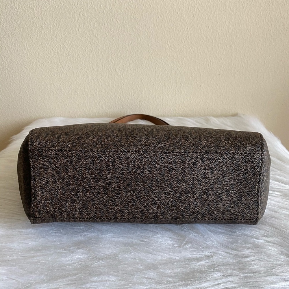 Michael Kors - Picture 10 of 10